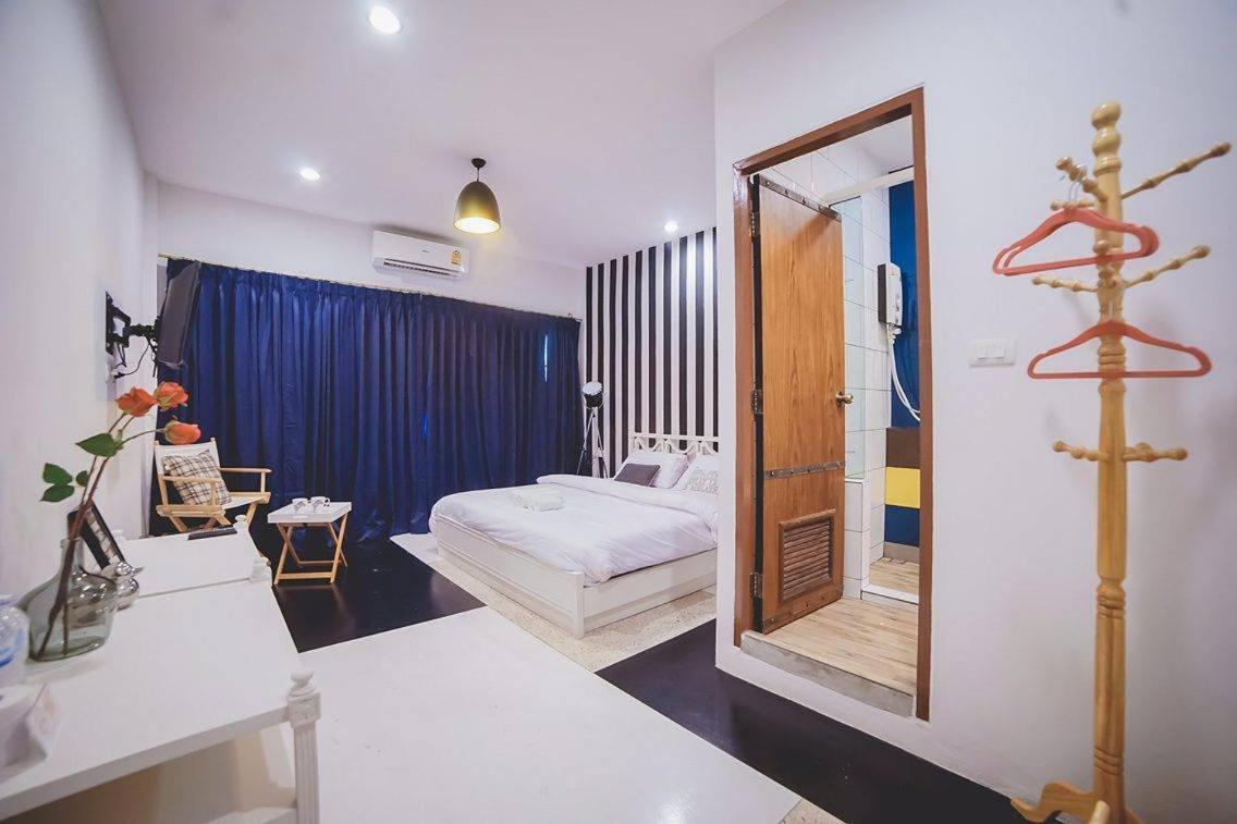 Ostello Urban-Bamboo Nakhonratchasima Esterno foto